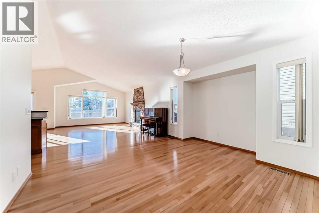 160 Cougartown Close SW, Calgary, Alberta  T3H 0B1 - Photo 23 - A2295330