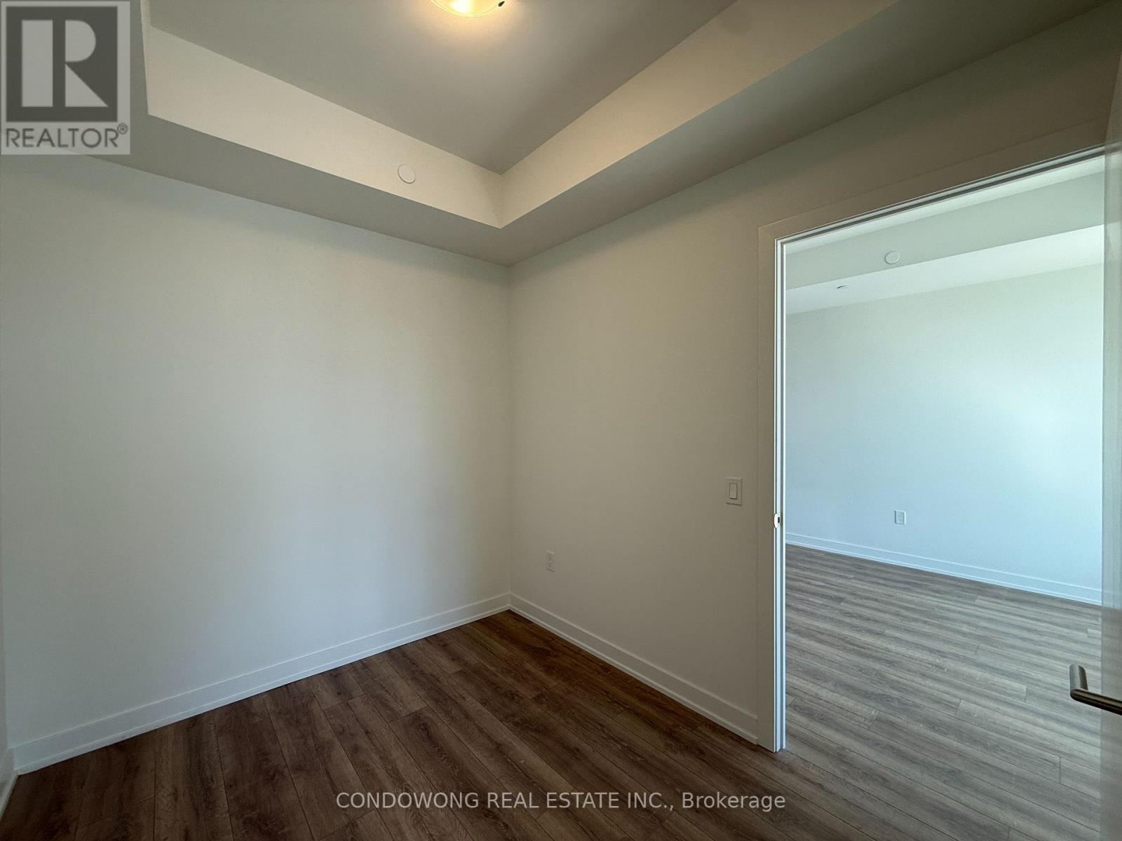 908 - 5 Quarrington Lane, Toronto, Ontario  M3C 0S5 - Photo 4 - C12932512