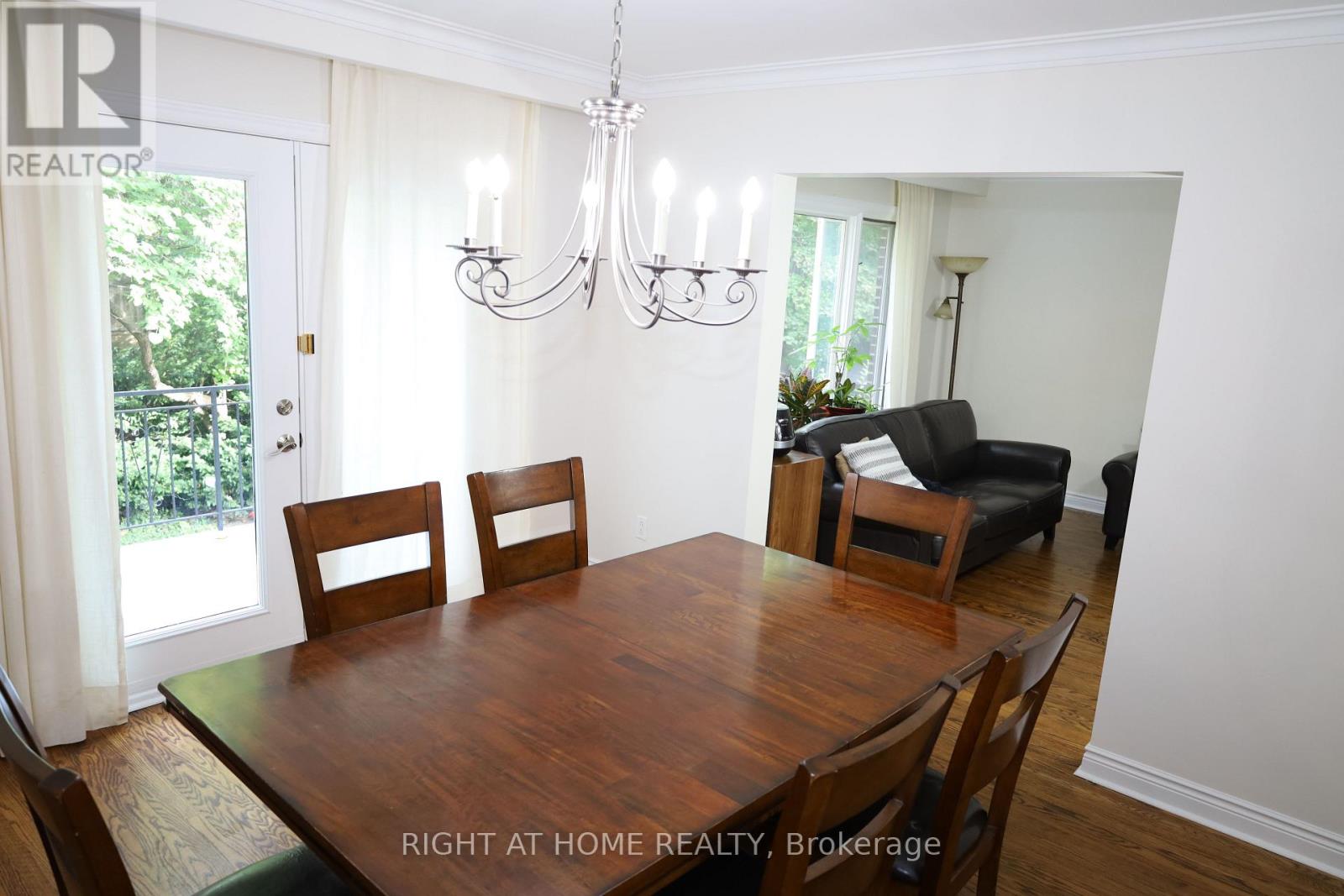 236 York Mills Road, Toronto, Ontario  M2L 1L1 - Photo 13 - C12932516