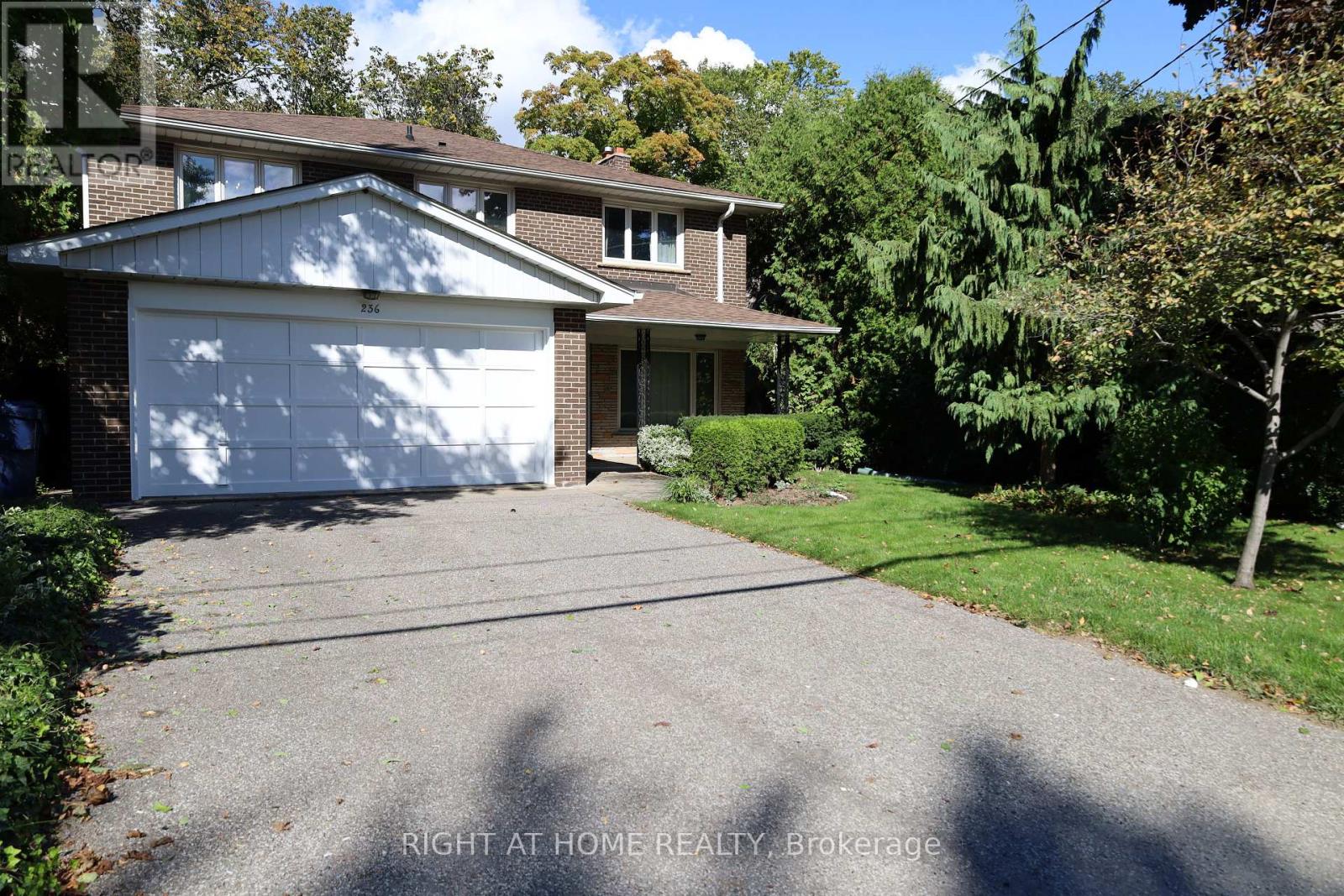 236 York Mills Road, Toronto, Ontario  M2L 1L1 - Photo 2 - C12932516