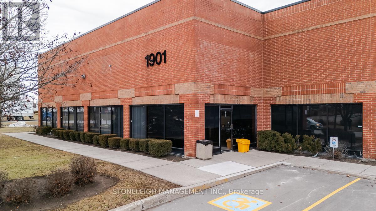 1901 Forbes Street, Whitby, Ontario  L1N 9A7 - Photo 2 - E12932502