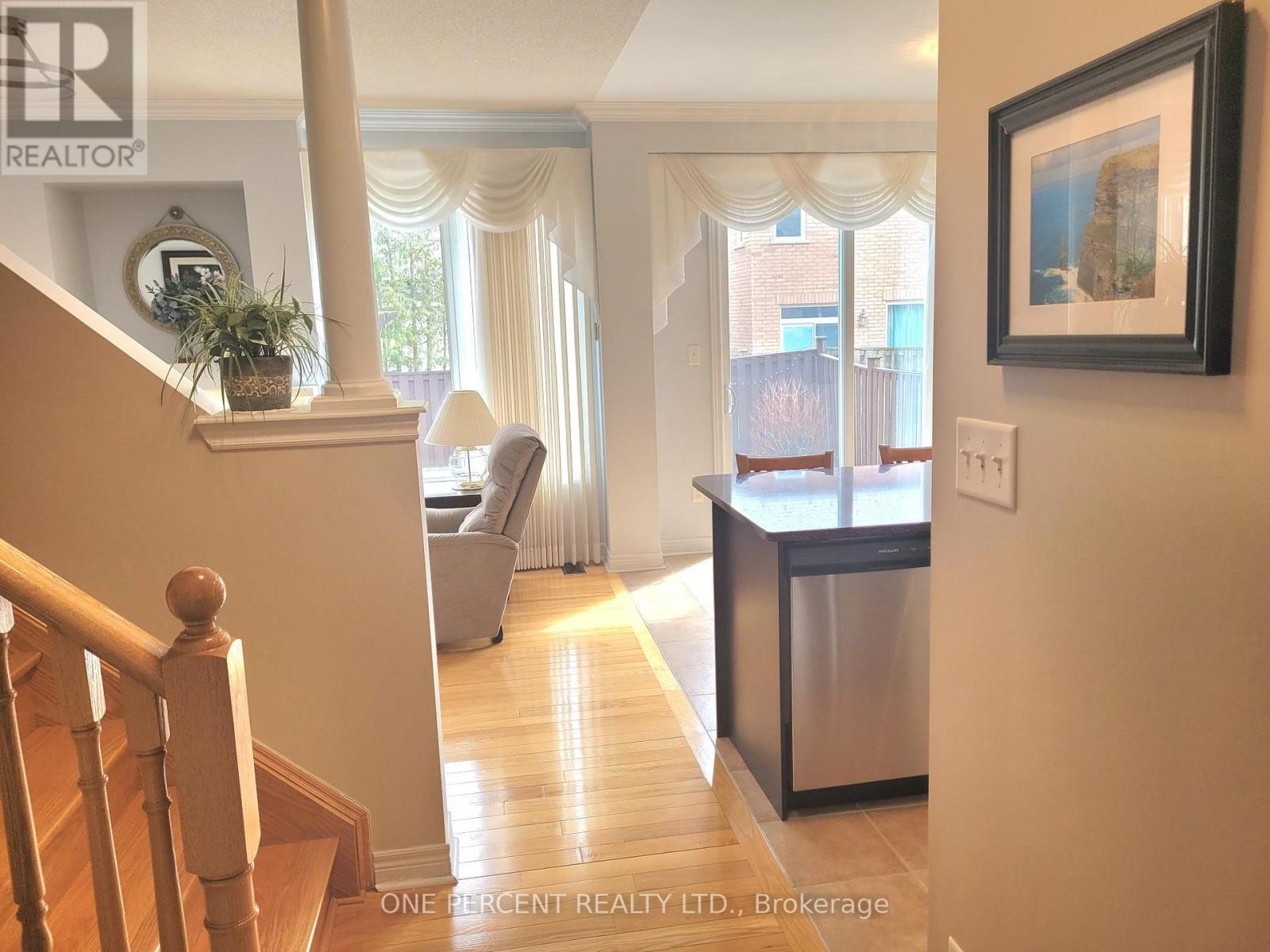 19 Lundy Drive, Markham, Ontario  L6B 0G1 - Photo 11 - N12932500