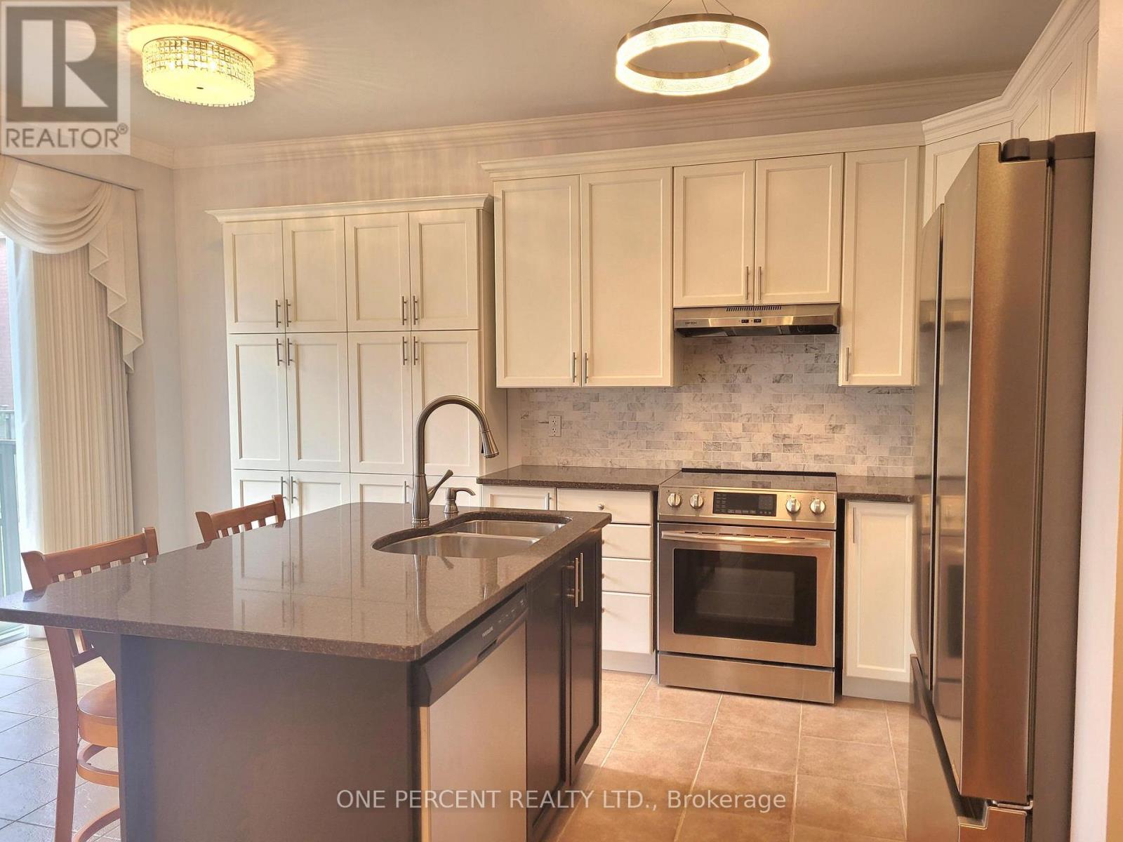 19 Lundy Drive, Markham, Ontario  L6B 0G1 - Photo 12 - N12932500