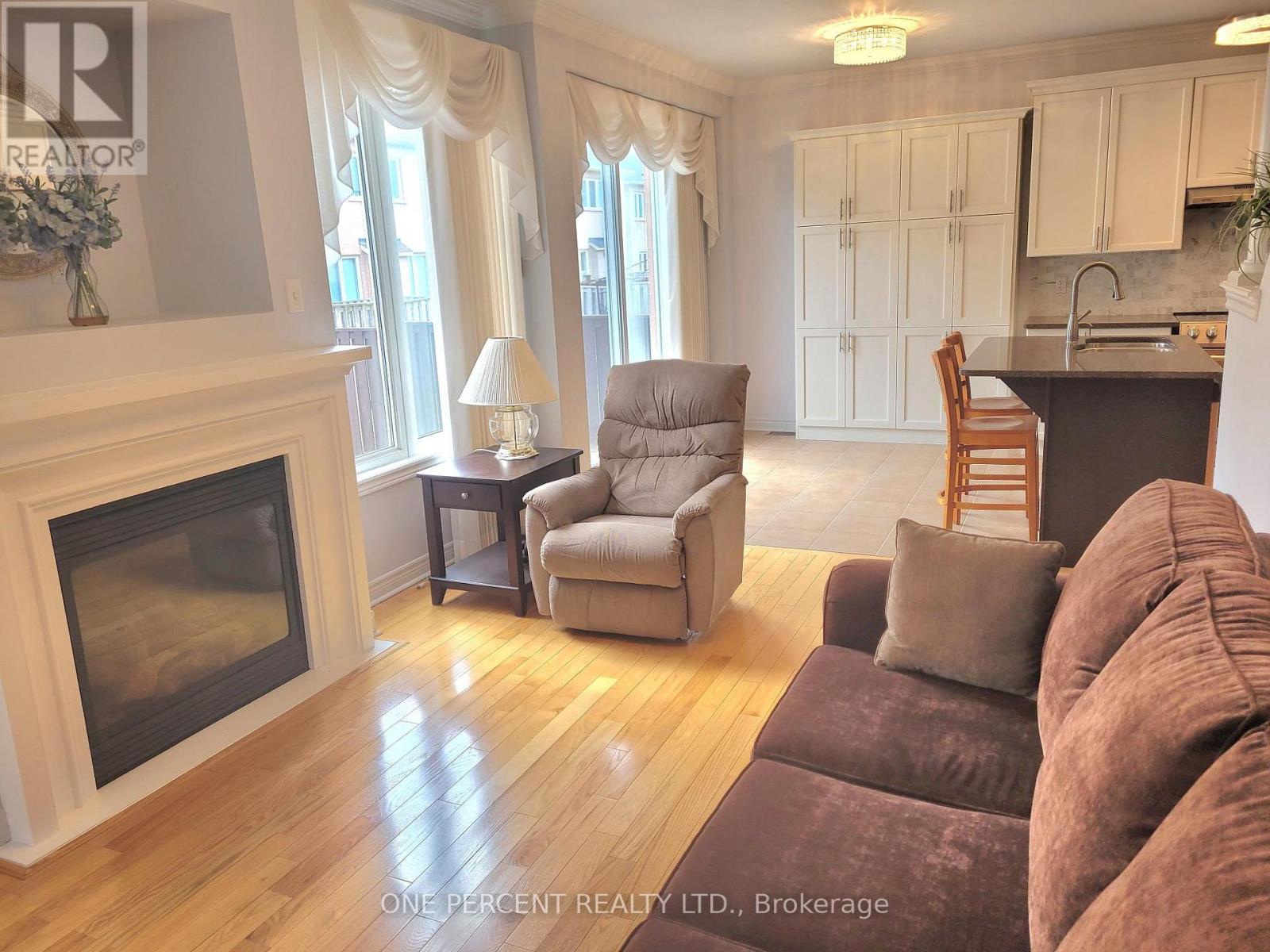 19 Lundy Drive, Markham, Ontario  L6B 0G1 - Photo 16 - N12932500