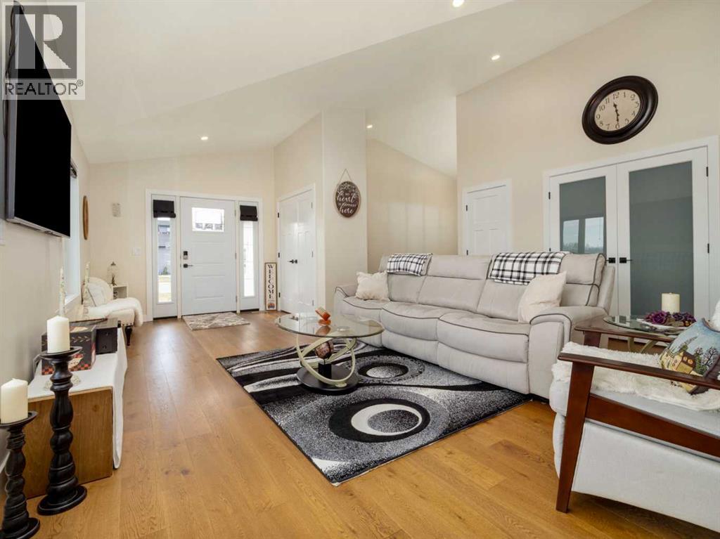 604 Parkside Green, Coaldale, Alberta  T1M 0E8 - Photo 5 - A2296334