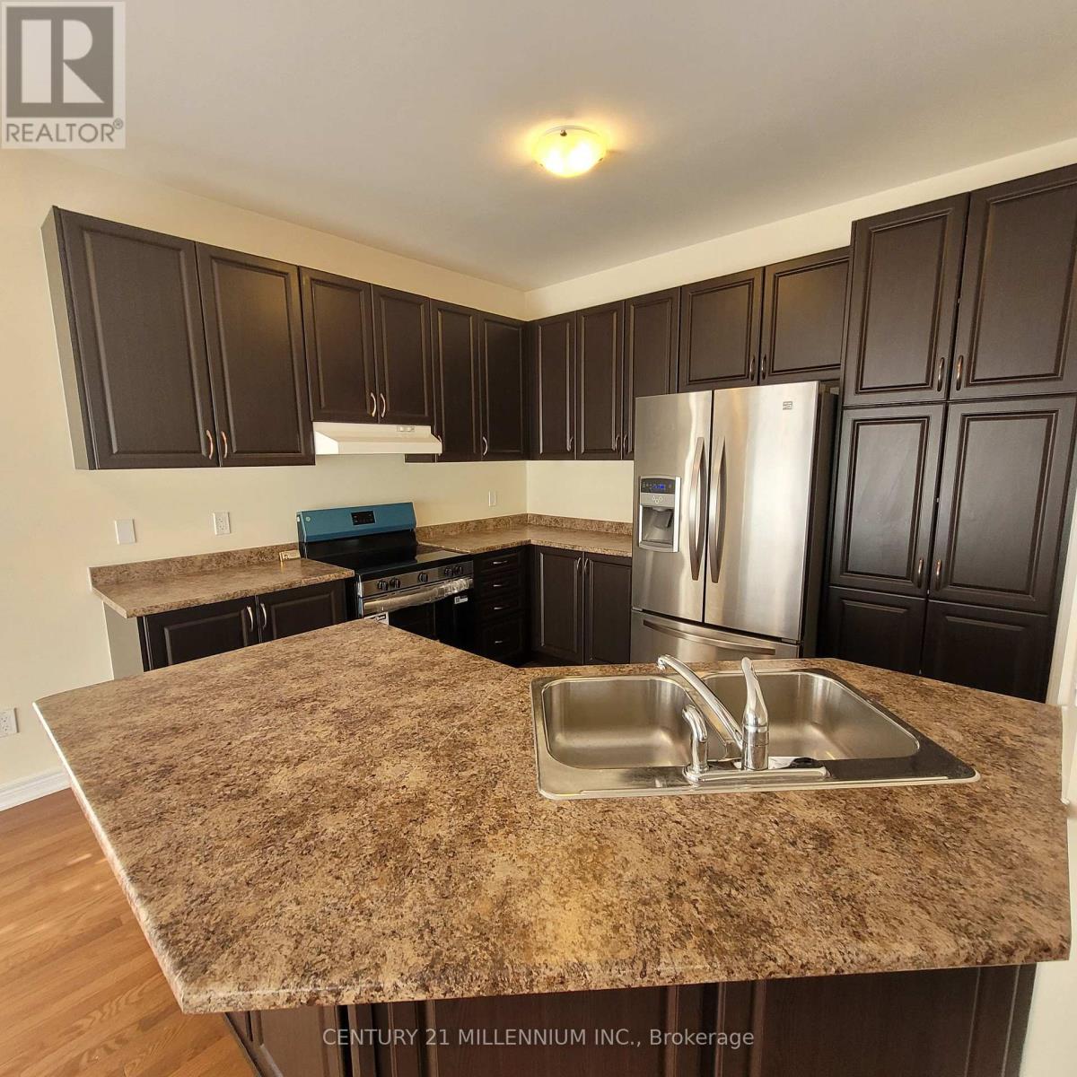 51 - 11 Jazzberry Road, Brampton, Ontario  L6R 3Y4 - Photo 3 - W12932494