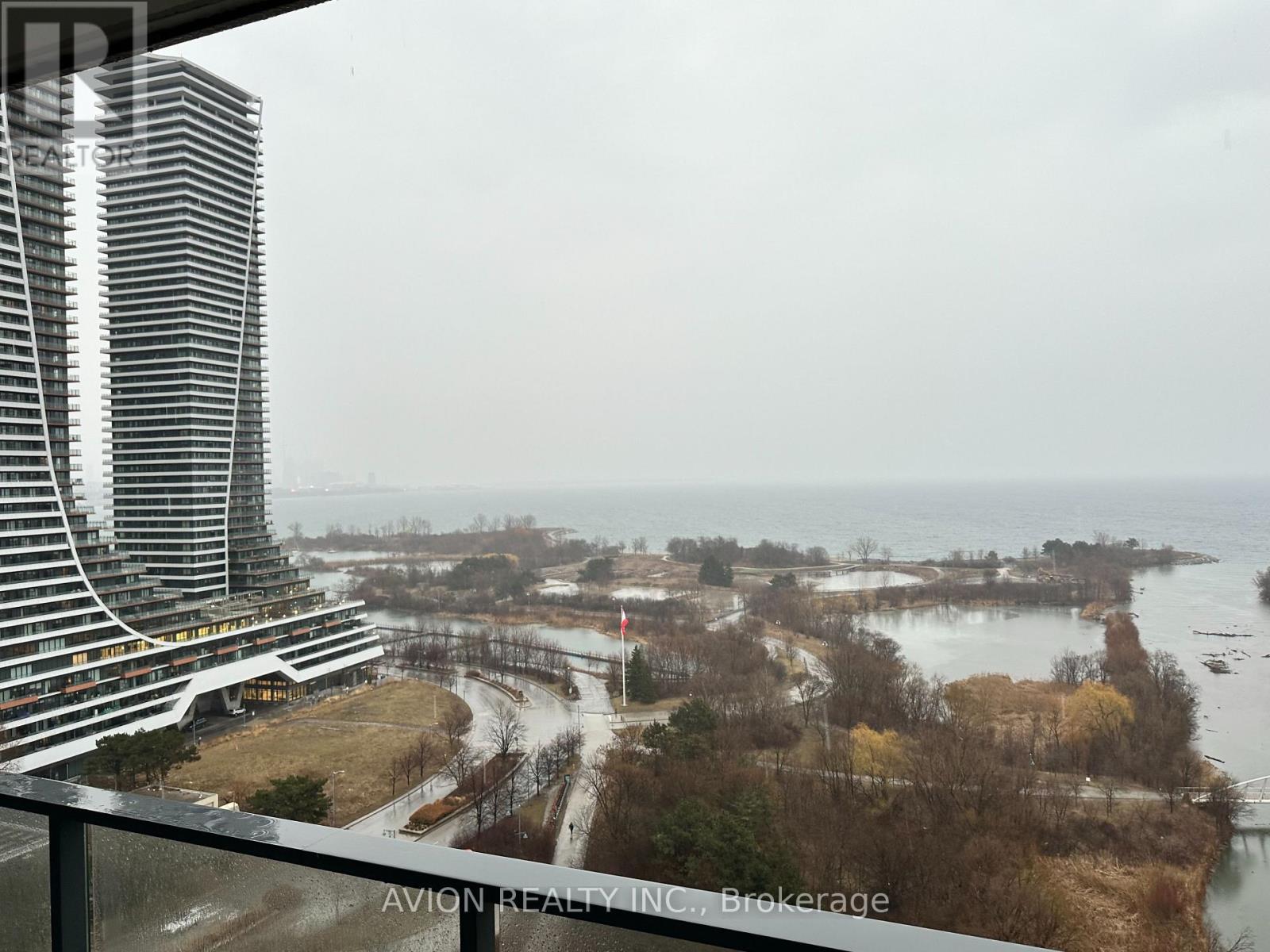 2202 - 2212 Lake Shore Boulevard W, Toronto, Ontario  M8V 0C2 - Photo 11 - W12932506
