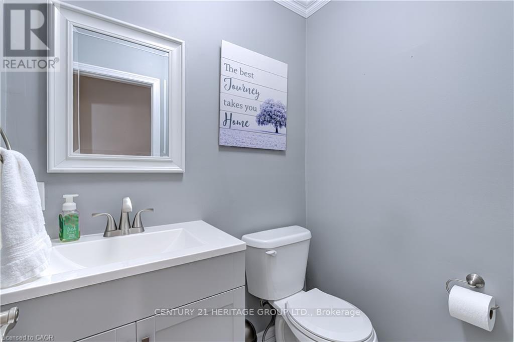 2325 Montgomery Drive, Burlington, Ontario  L7P 4J9 - Photo 19 - W12932510