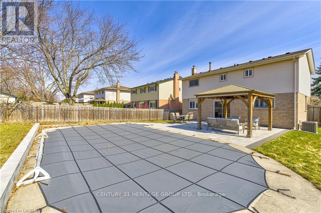 2325 Montgomery Drive, Burlington, Ontario  L7P 4J9 - Photo 40 - W12932510