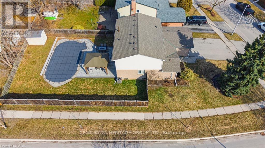 2325 Montgomery Drive, Burlington, Ontario  L7P 4J9 - Photo 43 - W12932510