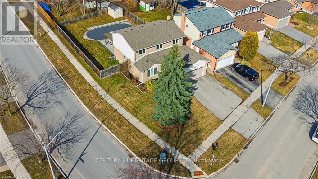 2325 Montgomery Drive, Burlington, Ontario  L7P 4J9 - Photo 44 - W12932510