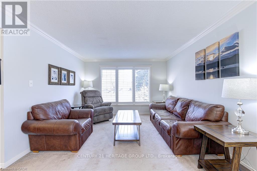 2325 Montgomery Drive, Burlington, Ontario  L7P 4J9 - Photo 8 - W12932510