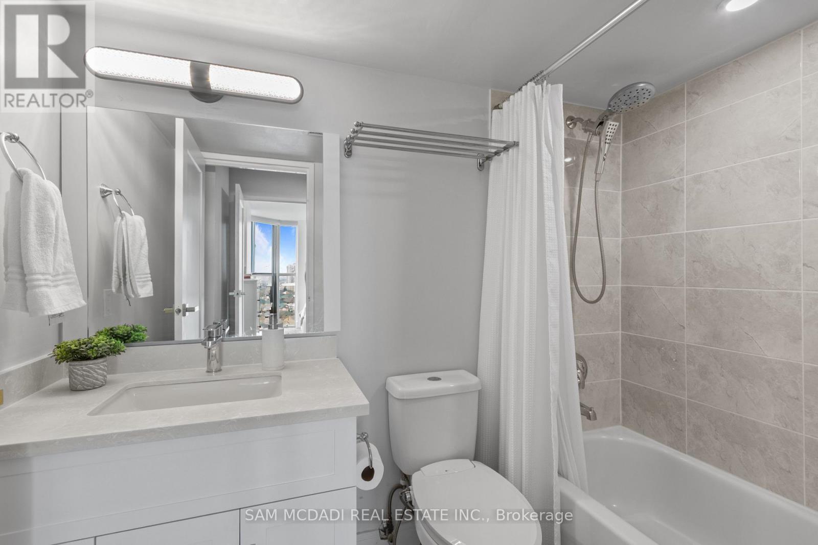 1111 - 35 Trailwood Drive, Mississauga, Ontario L4Z 3L6 - Photo 16 - W12932518