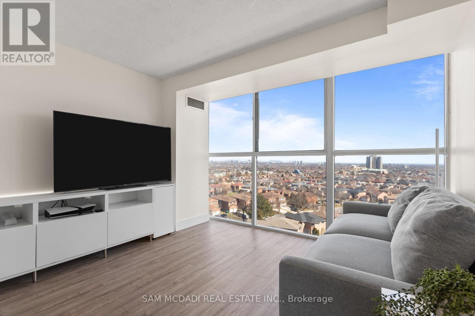 1111 - 35 Trailwood Drive, Mississauga, Ontario L4Z 3L6 - Photo 18 - W12932518