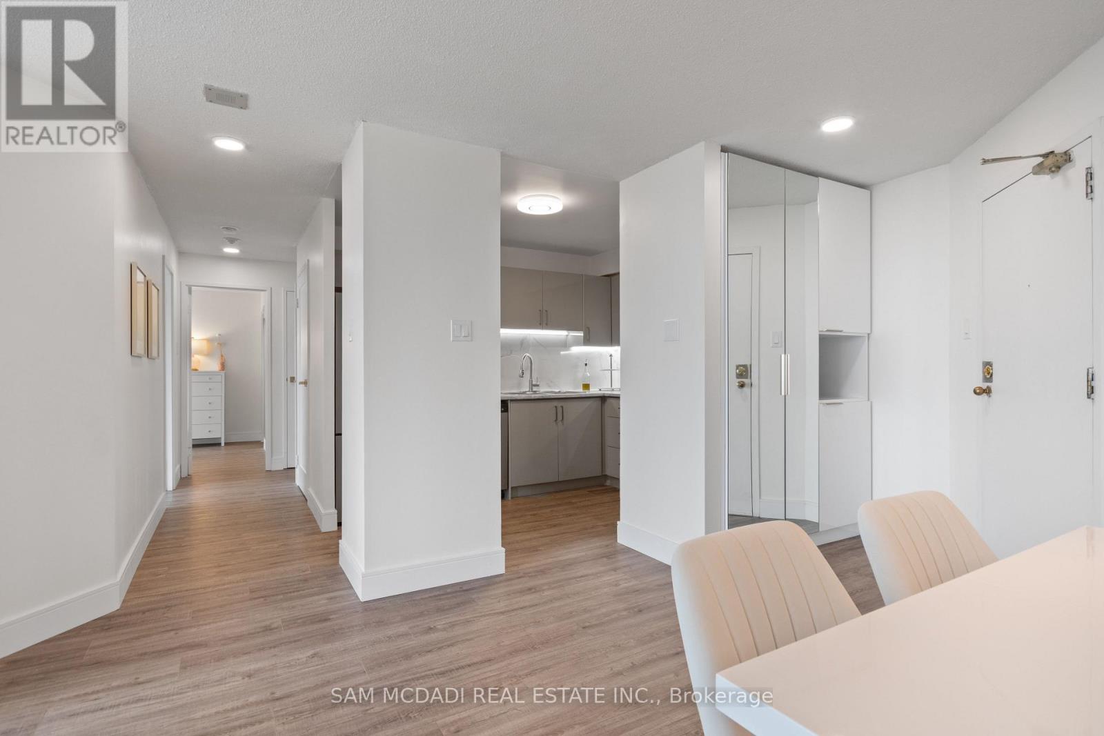 1111 - 35 Trailwood Drive, Mississauga, Ontario L4Z 3L6 - Photo 9 - W12932518