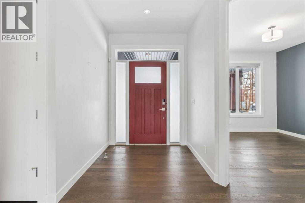 120 Aspen Dale Way SW, Calgary, Alberta  T3H 0S1 - Photo 4 - A2296387