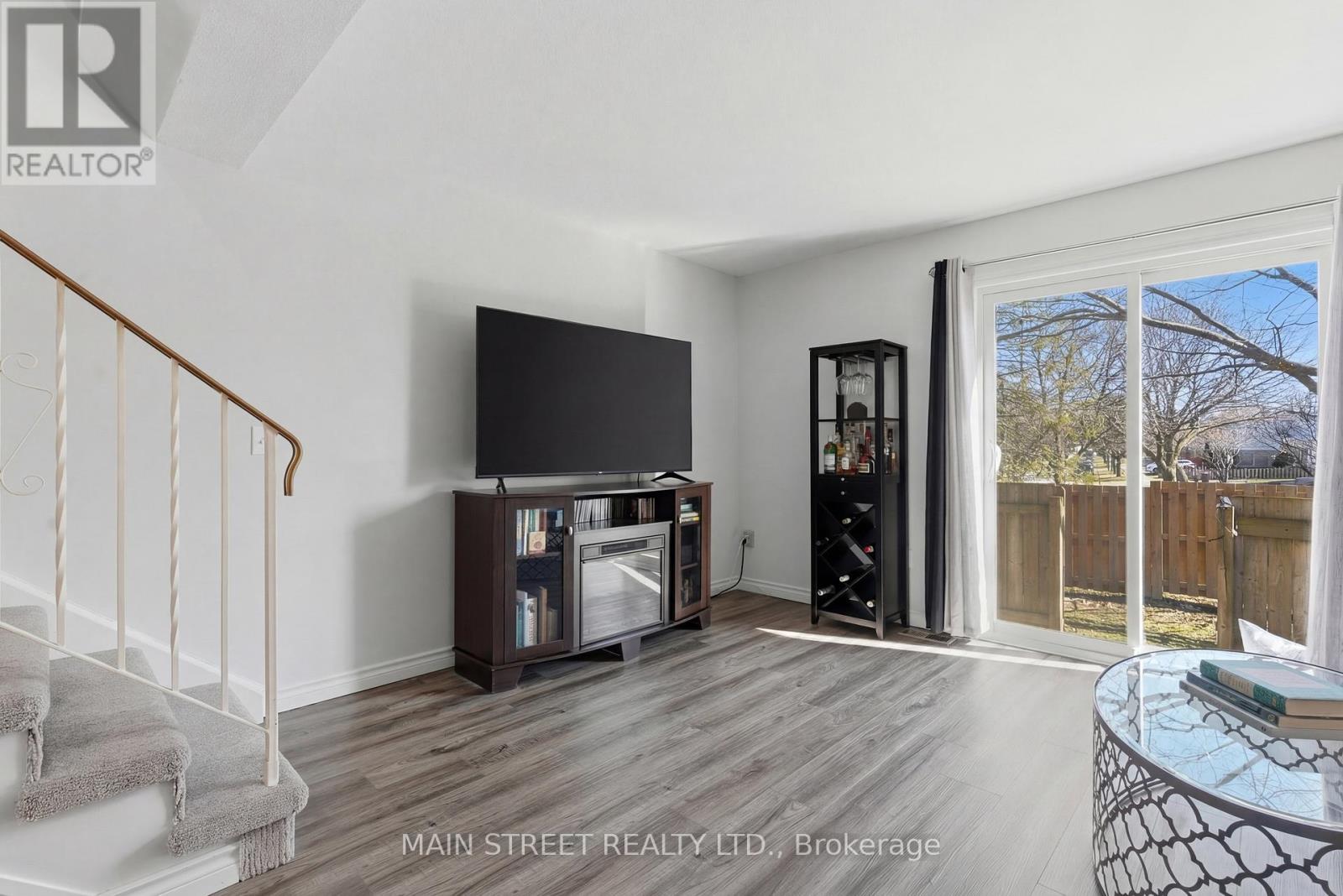 2 - 110 Silvan Drive, Welland, Ontario  L3C 6C3 - Photo 12 - X12932522