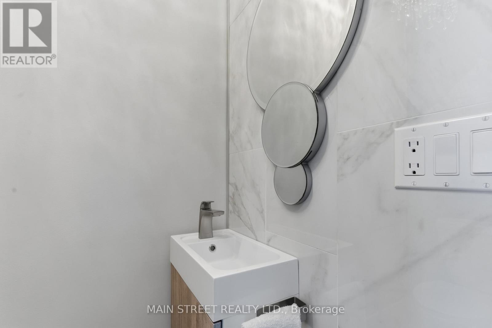 2 - 110 Silvan Drive, Welland, Ontario  L3C 6C3 - Photo 24 - X12932522