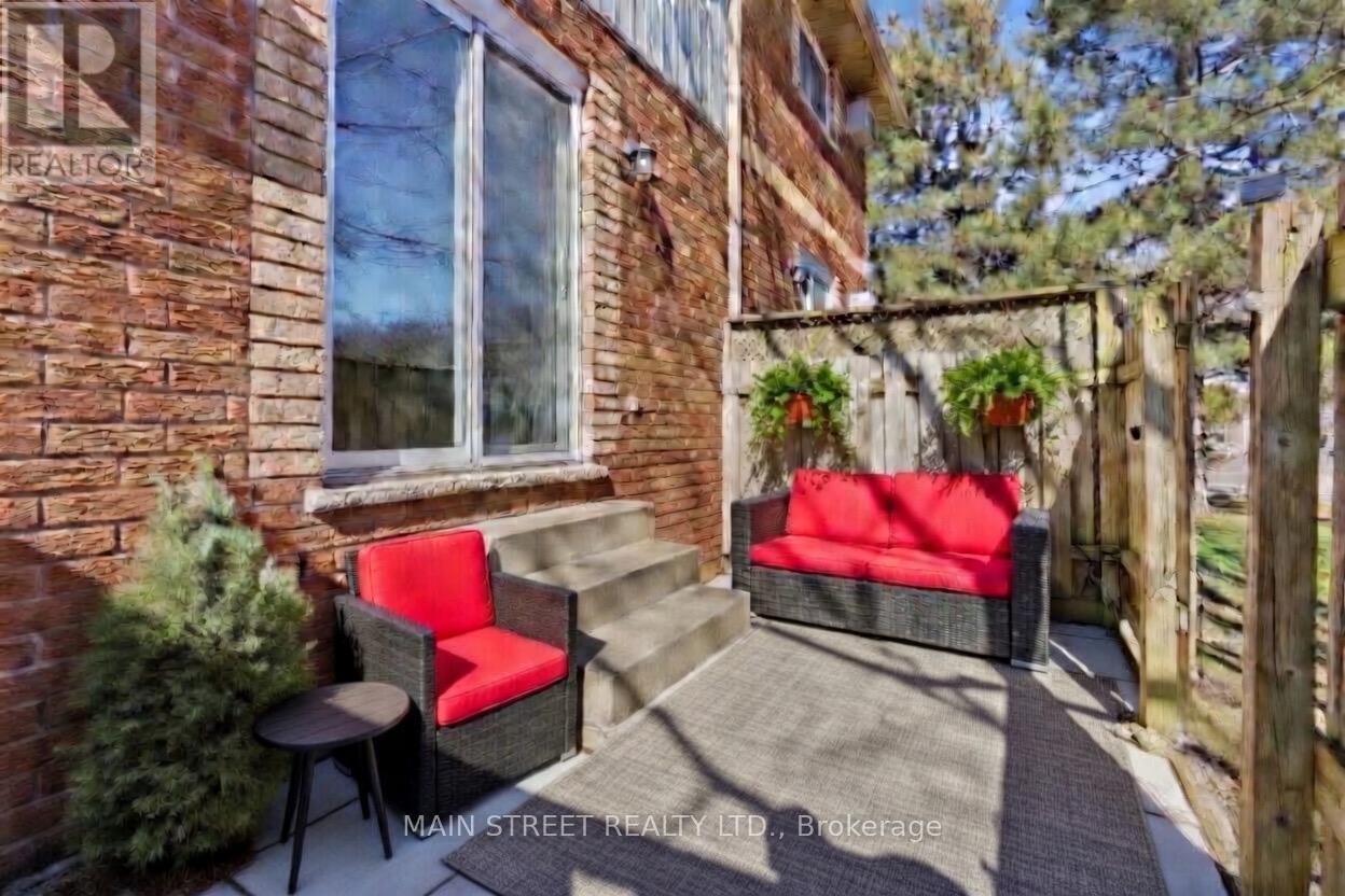 2 - 110 Silvan Drive, Welland, Ontario  L3C 6C3 - Photo 32 - X12932522