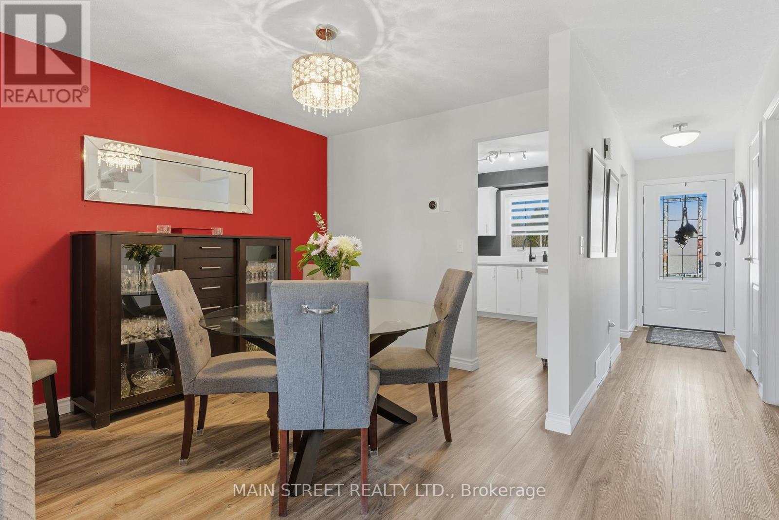 2 - 110 Silvan Drive, Welland, Ontario  L3C 6C3 - Photo 7 - X12932522