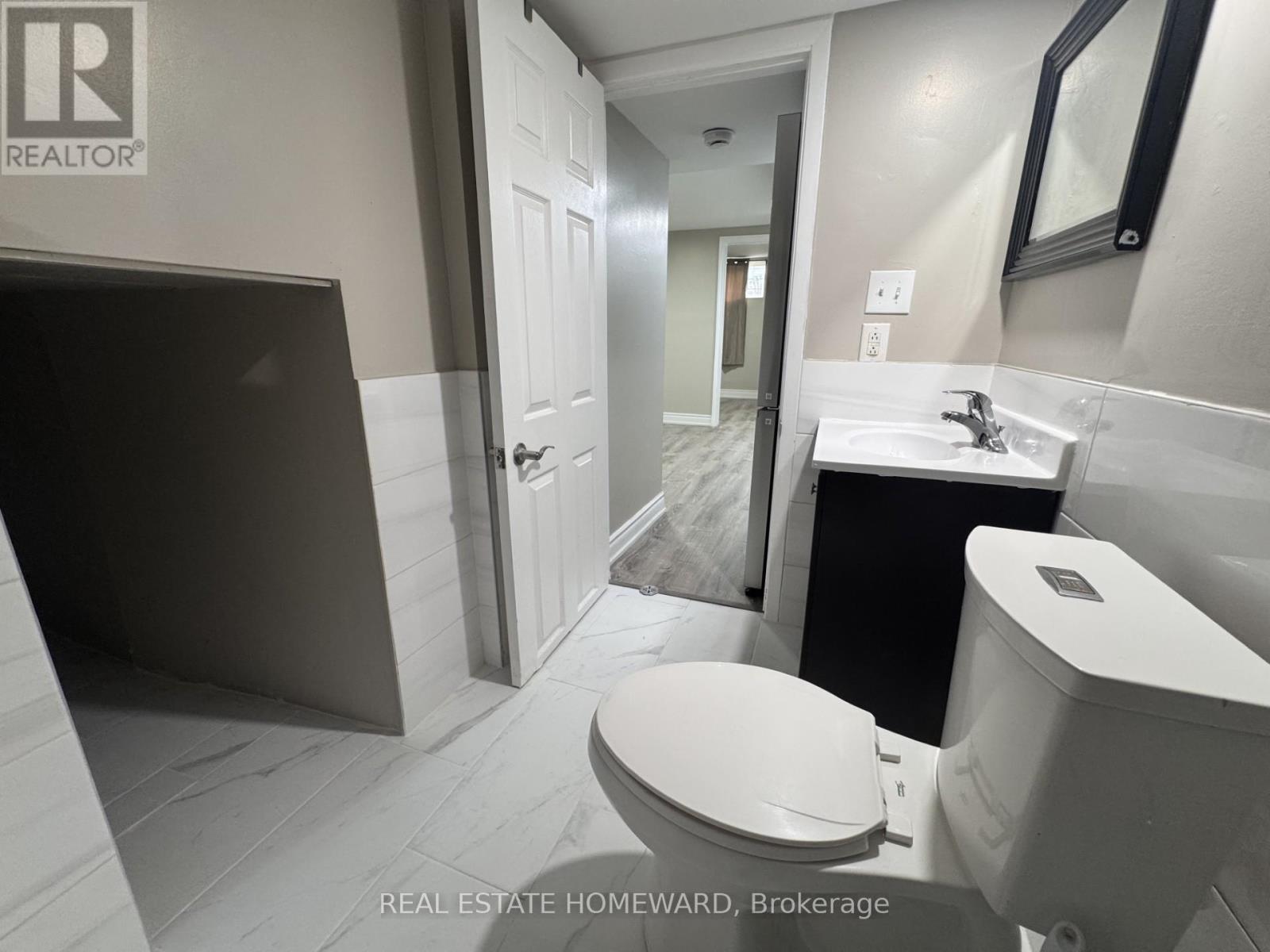 3 Bsmt - 20 Robinson Avenue, Toronto, Ontario  M1L 3S7 - Photo 17 - E12907092