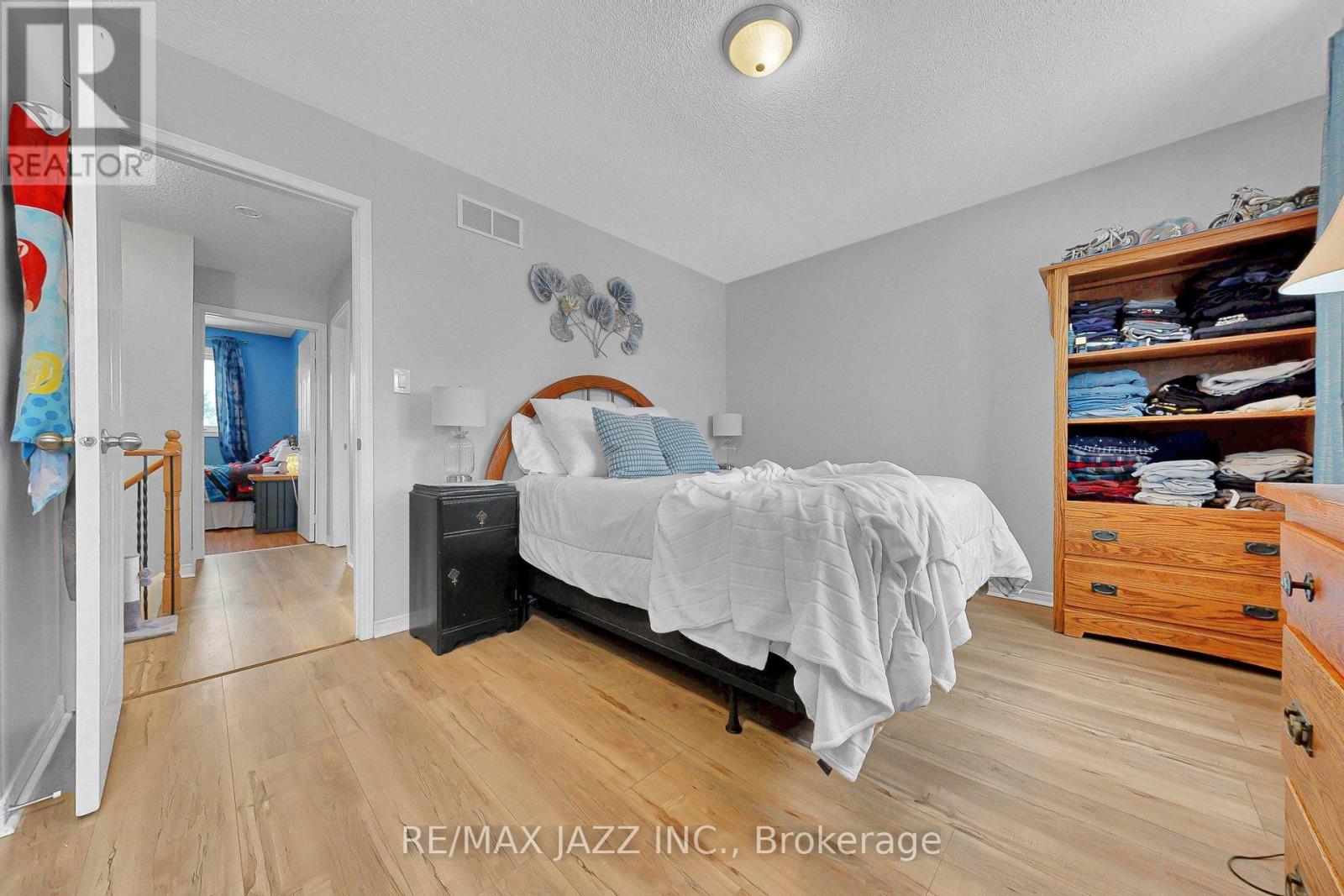 102 Penfound Drive, Clarington, Ontario  L1C 4B8 - Photo 21 - E12932536