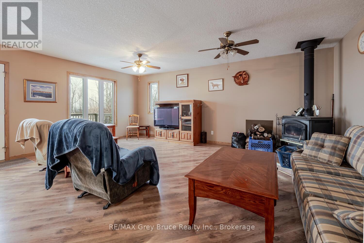 504240 Grey Road 1 Road W, Georgian Bluffs, Ontario  N0H 2T0 - Photo 13 - X12932538