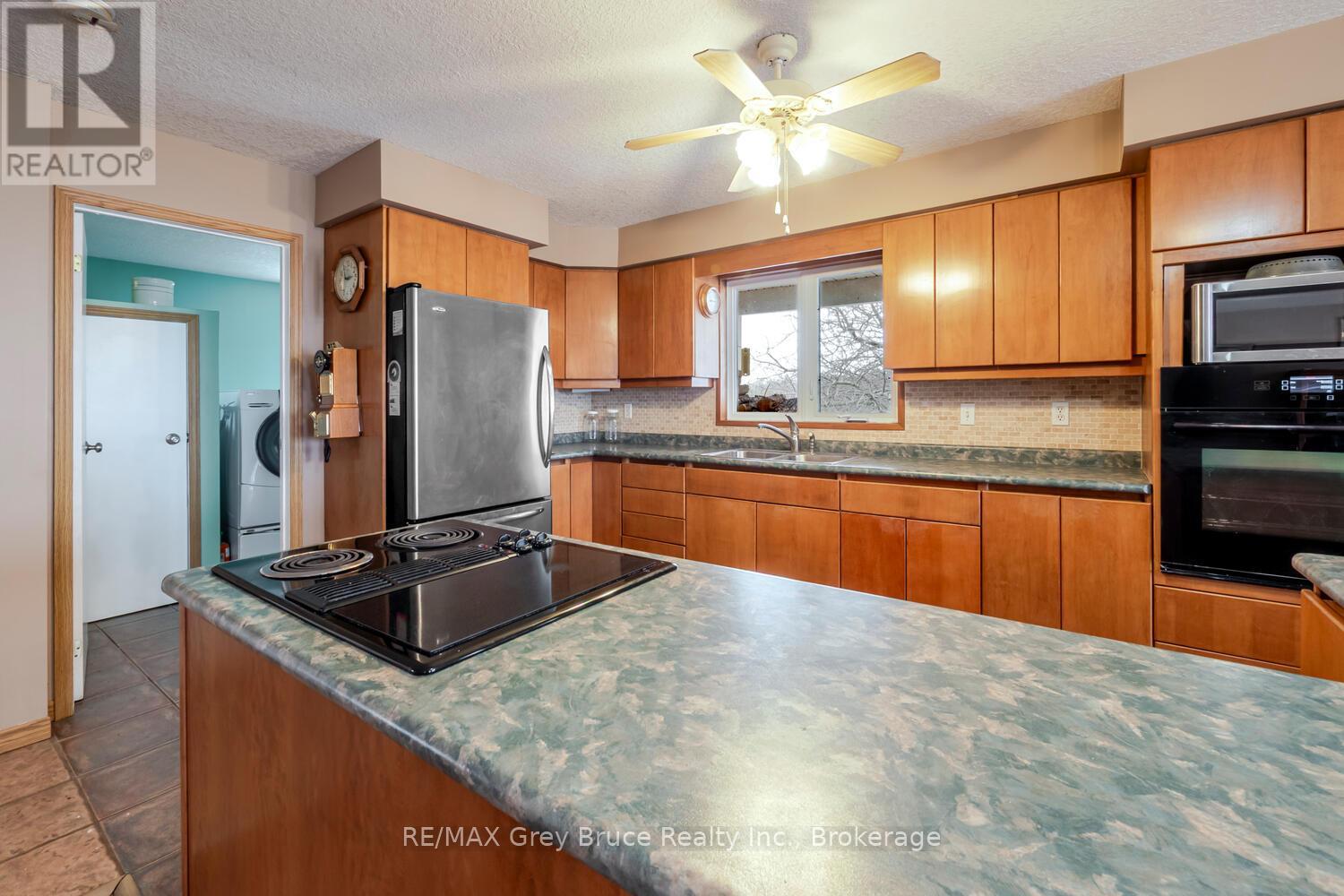 504240 Grey Road 1 Road W, Georgian Bluffs, Ontario  N0H 2T0 - Photo 21 - X12932538