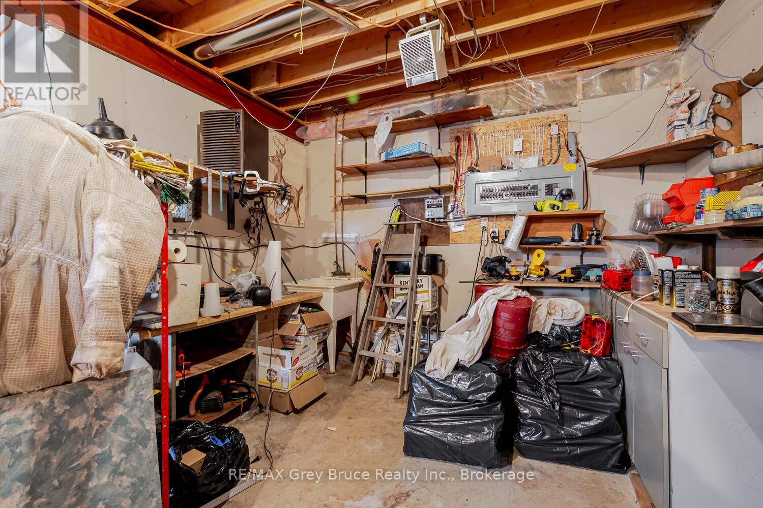 504240 Grey Road 1 Road W, Georgian Bluffs, Ontario  N0H 2T0 - Photo 33 - X12932538