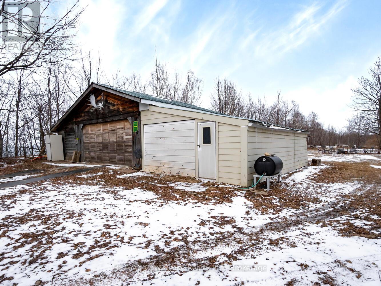 504240 Grey Road 1 Road W, Georgian Bluffs, Ontario  N0H 2T0 - Photo 47 - X12932538