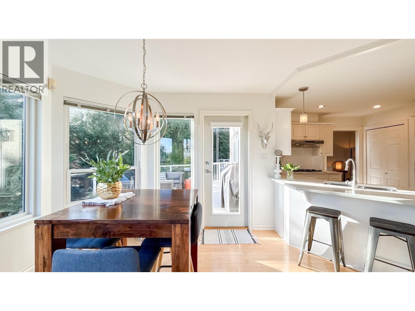 2606 Sandstone Court, Coquitlam, British Columbia  V3E 2T9 - Photo 11 - R3103046