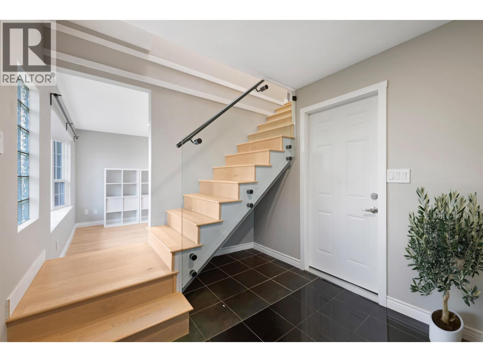 65 Ellesmere Avenue, Burnaby, British Columbia  V5B 3S5 - Photo 20 - R3091116