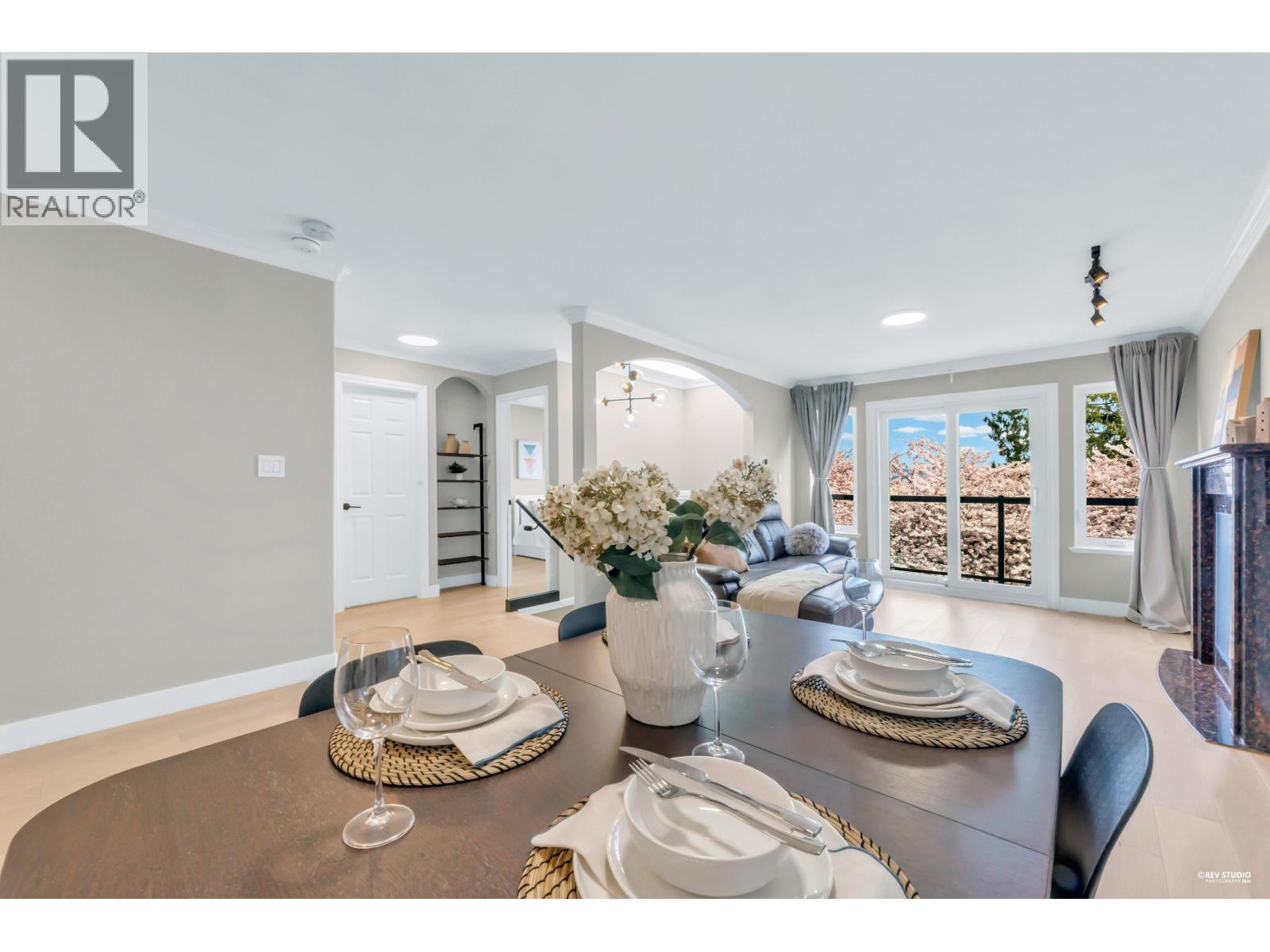 65 Ellesmere Avenue, Burnaby, British Columbia  V5B 3S5 - Photo 7 - R3091116