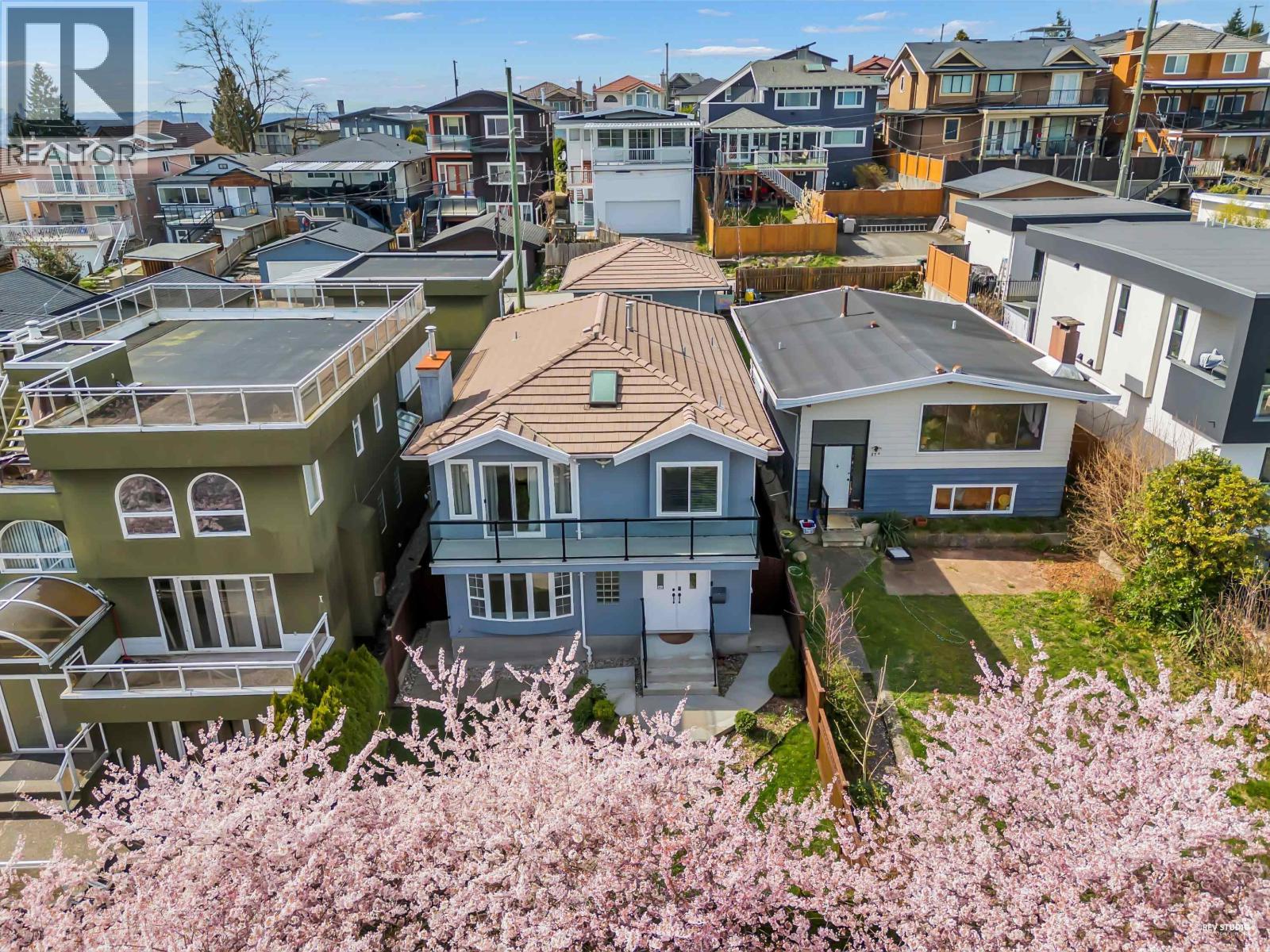 65 Ellesmere Avenue, Burnaby, British Columbia  V5B 3S5 - Photo 3 - R3091116