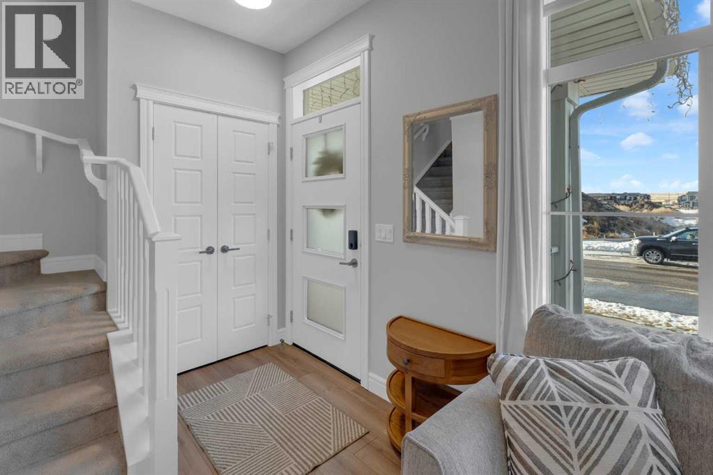 1090 Cobblestone Boulevard Sw, Airdrie, Alberta  T4B 5L3 - Photo 4 - A2279267