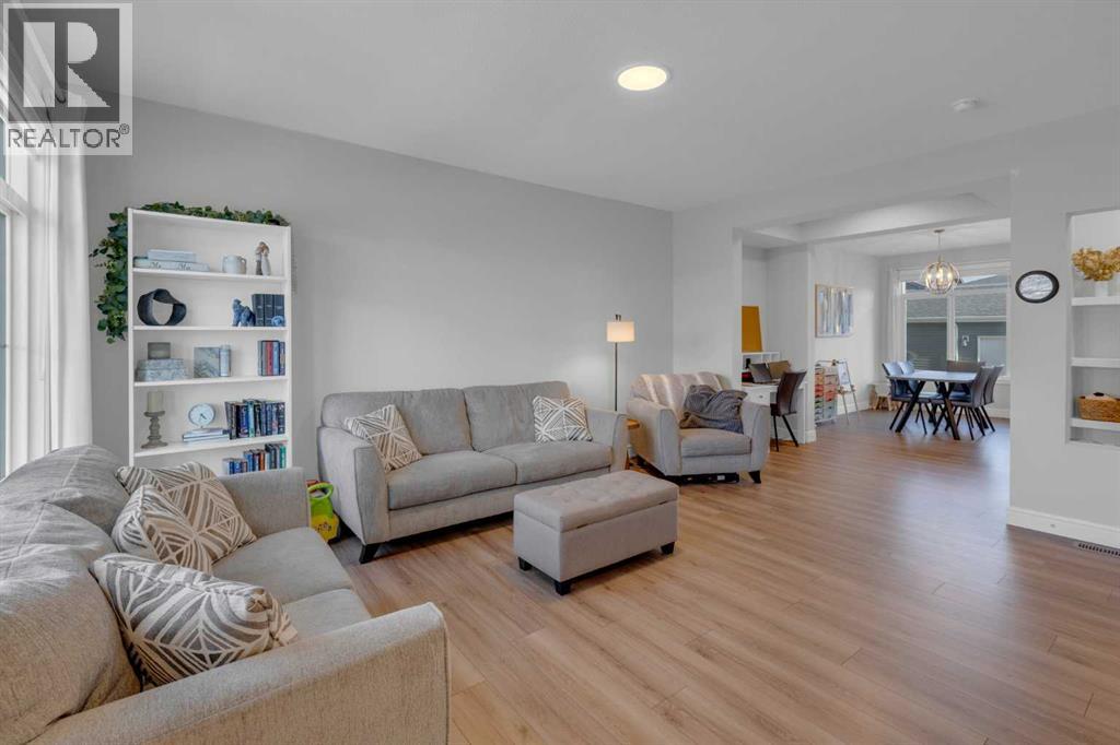 1090 Cobblestone Boulevard Sw, Airdrie, Alberta  T4B 5L3 - Photo 5 - A2279267