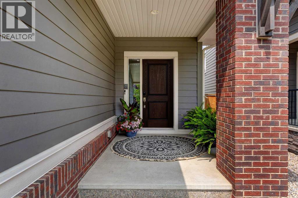 19 Cranbrook Crescent Se, Calgary, Alberta  T3M 2C3 - Photo 3 - A2292103