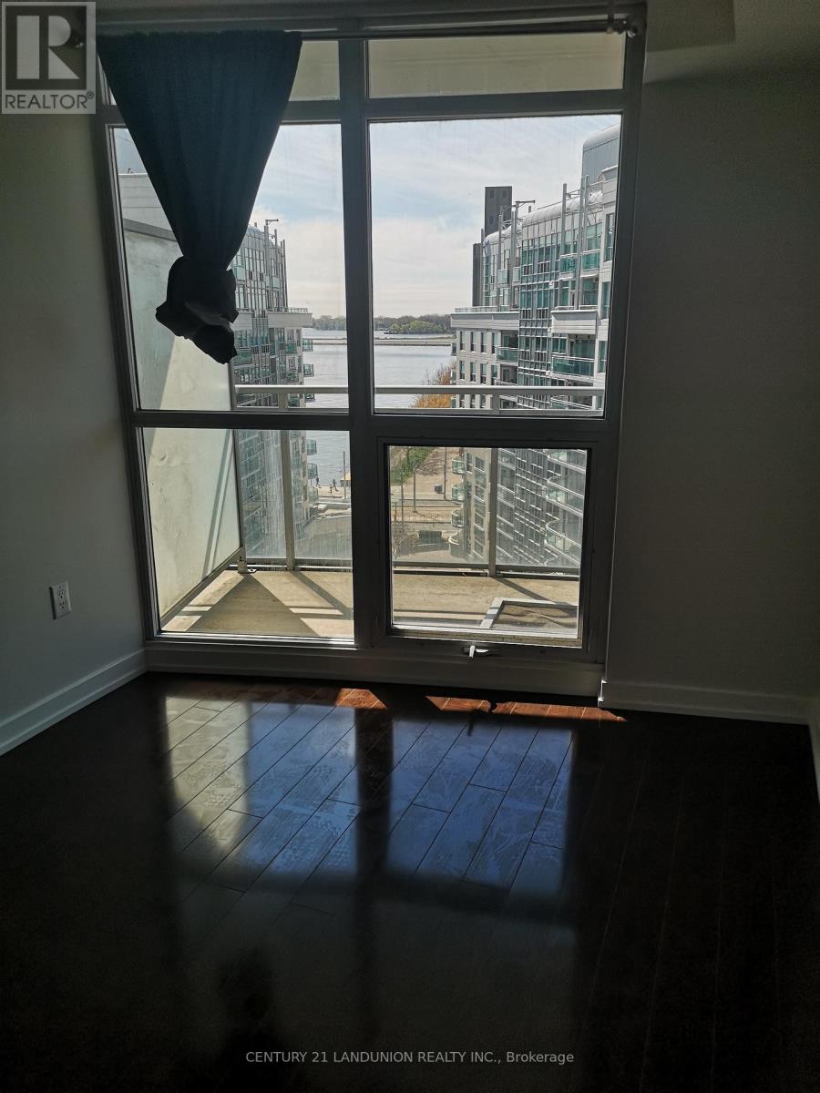 1015 - 38 Dan Leckie Way, Toronto, Ontario  M5V 2V6 - Photo 20 - C12932582