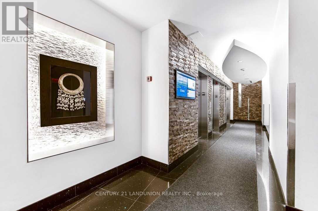 1015 - 38 Dan Leckie Way, Toronto, Ontario  M5V 2V6 - Photo 4 - C12932582