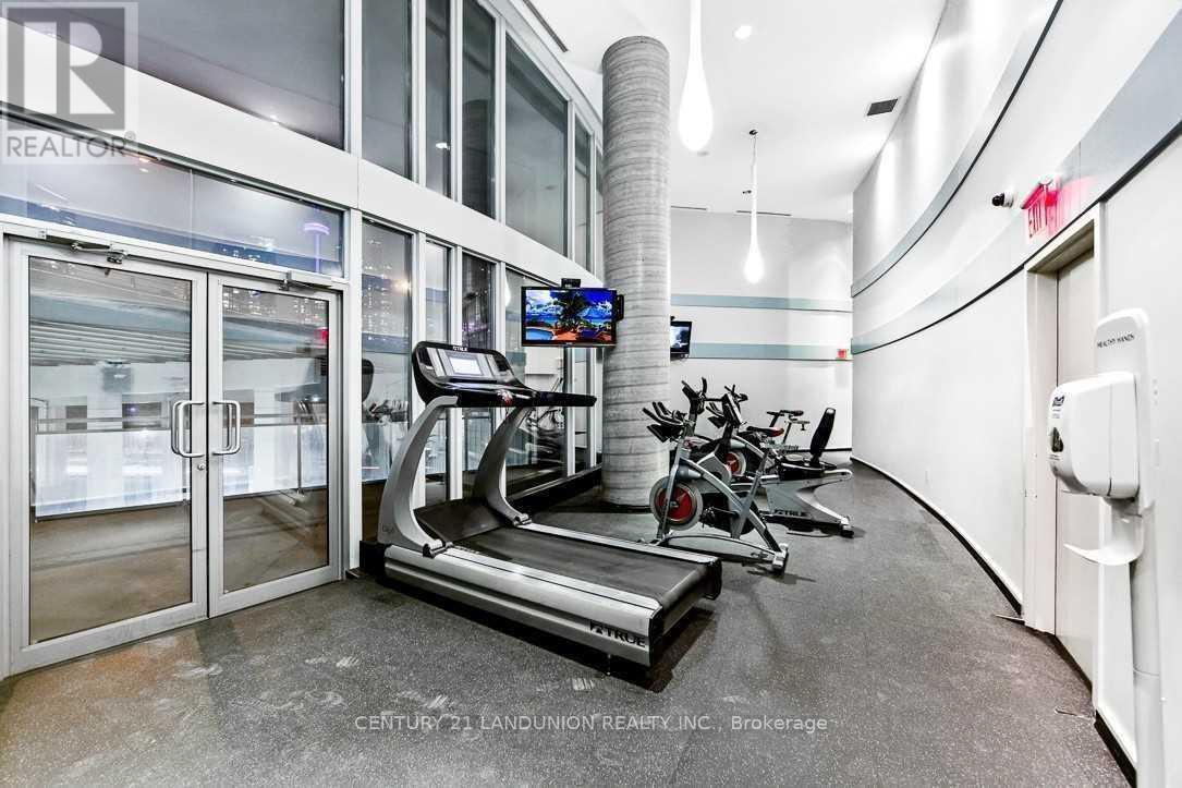 1015 - 38 Dan Leckie Way, Toronto, Ontario  M5V 2V6 - Photo 7 - C12932582