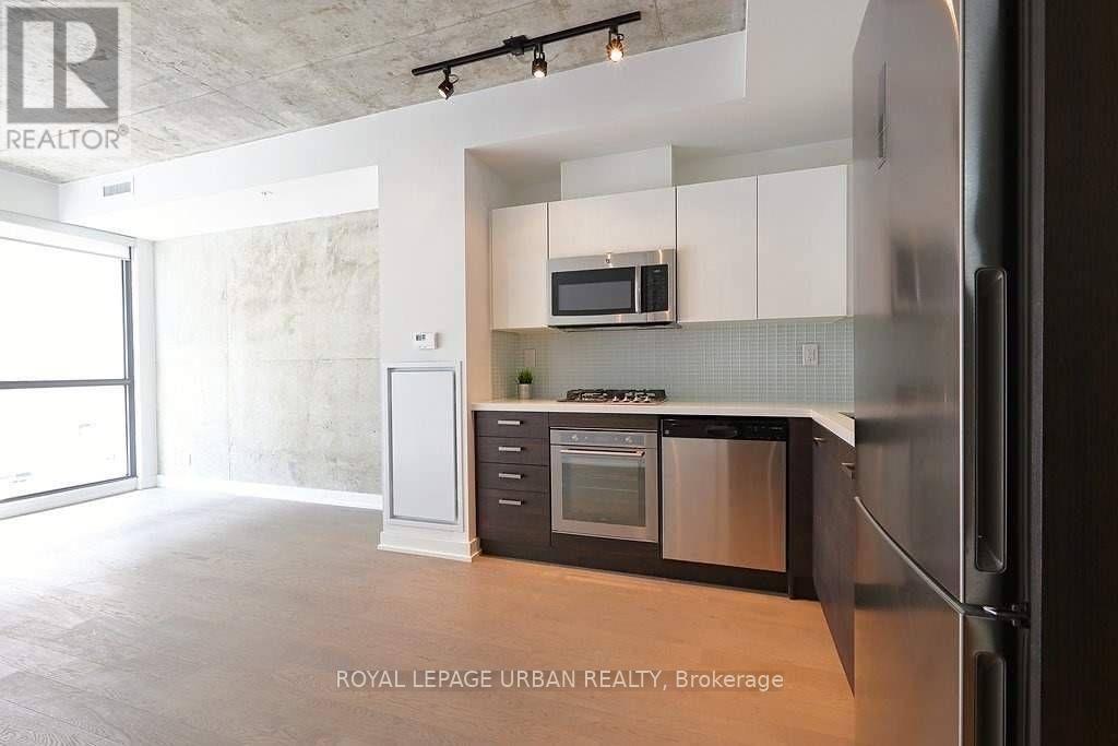 721 - 39 Brant Street, Toronto, Ontario  M5V 2L9 - Photo 3 - C12932584