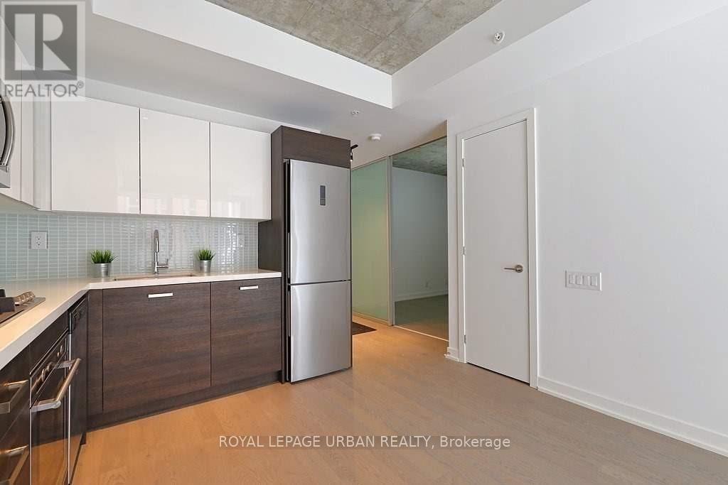 721 - 39 Brant Street, Toronto, Ontario  M5V 2L9 - Photo 4 - C12932584