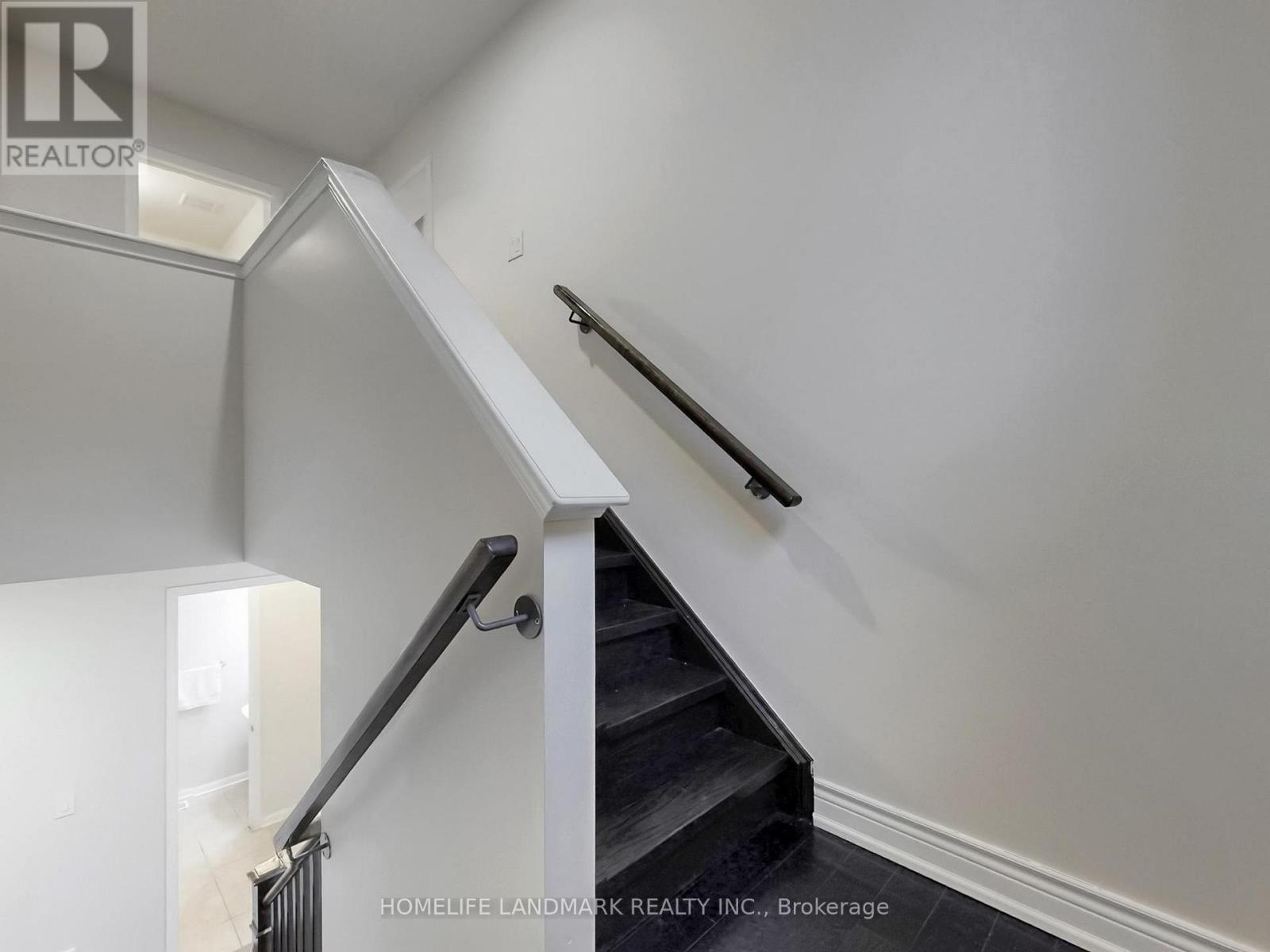 1846 Misthollow Drive, Pickering, Ontario  L1X 0A8 - Photo 5 - E12932556