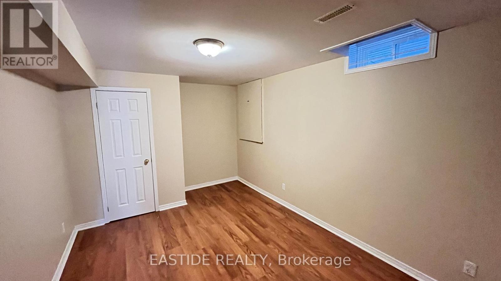 21 Woodstone Avenue, Richmond Hill, Ontario  L4S 1H3 - Photo 8 - N12932524