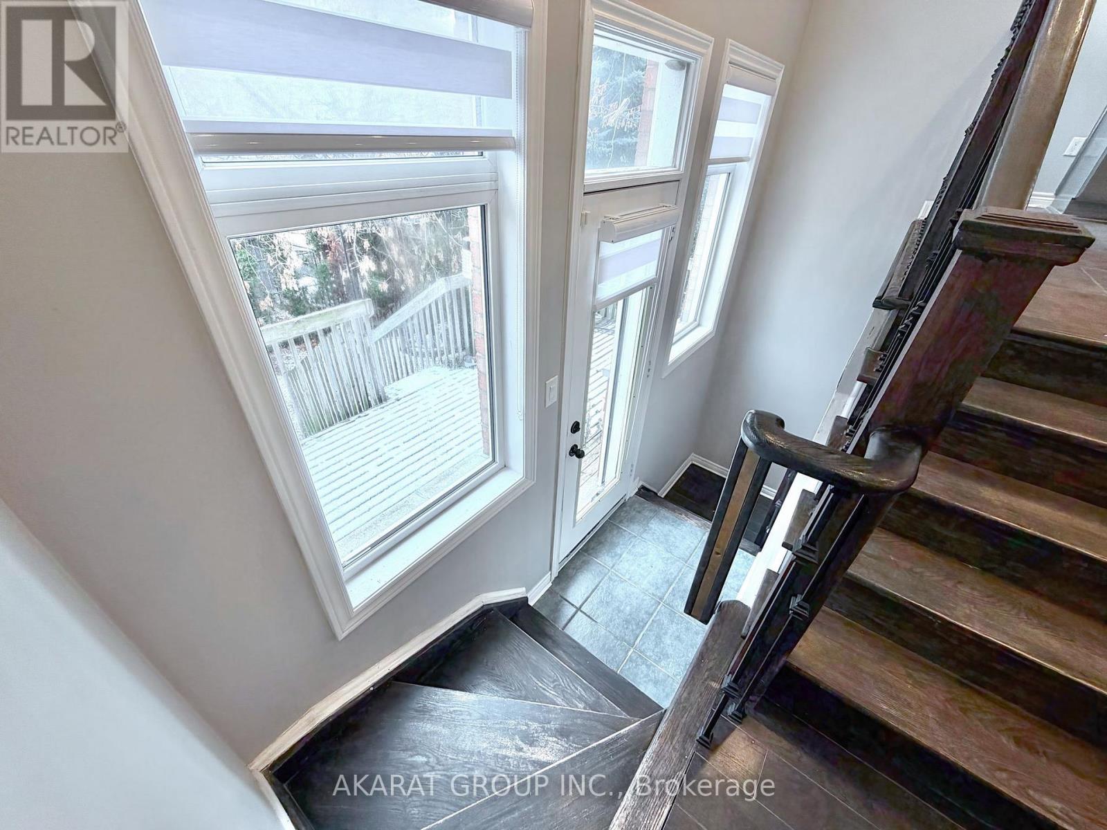 2365 Bankside Drive, Mississauga, Ontario  L5M 6E3 - Photo 34 - W12932534