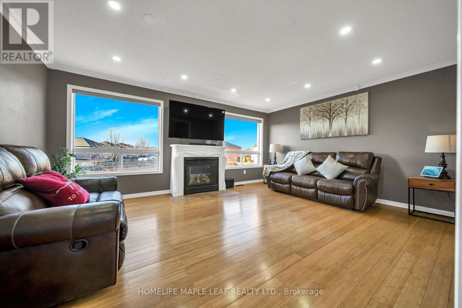 103 Dunlop Court, Brampton, Ontario  L6X 5A6 - Photo 12 - W12932544