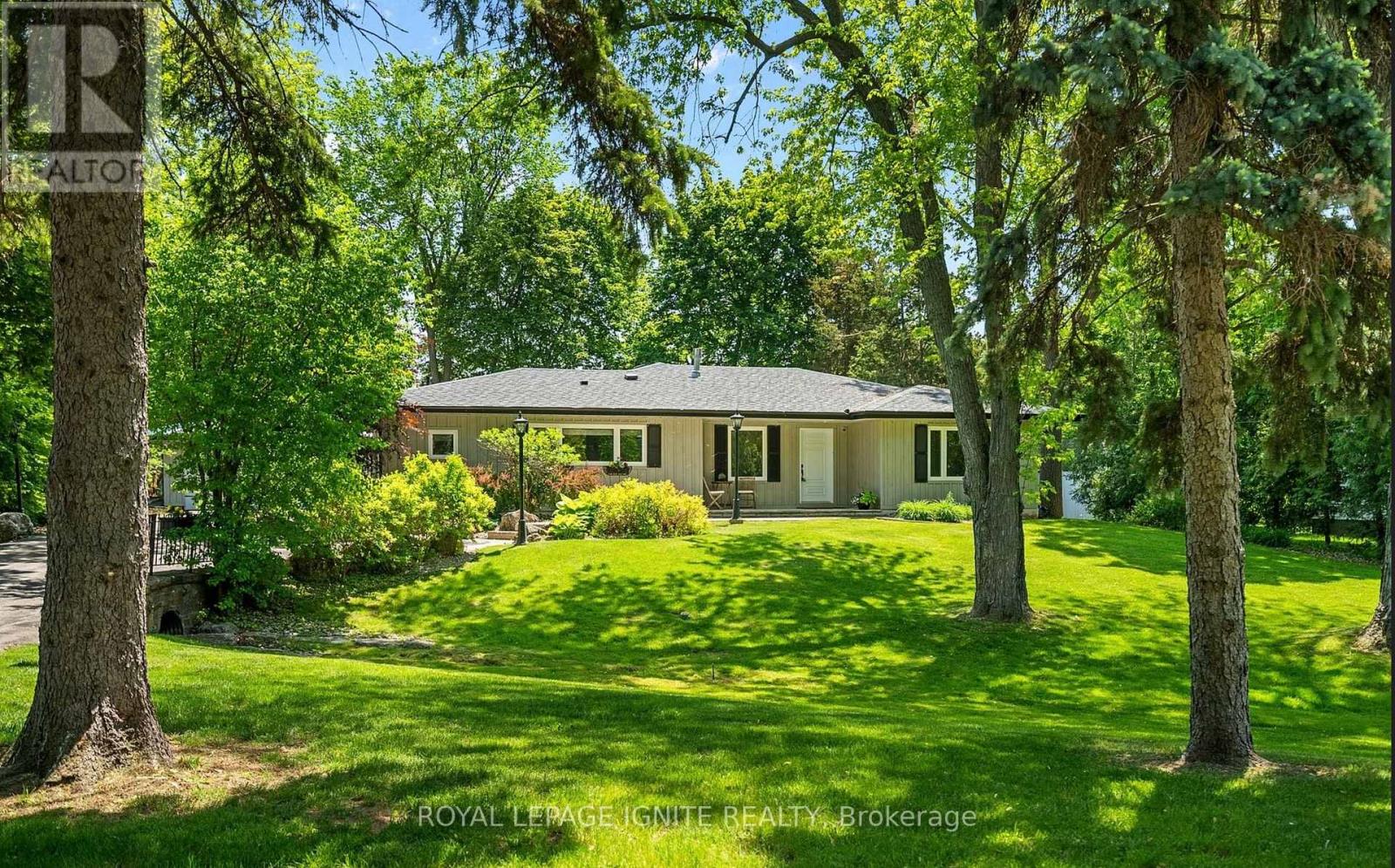 930 Old Derry Road, Mississauga, Ontario  L5W 1A1 - Photo 2 - W12932564