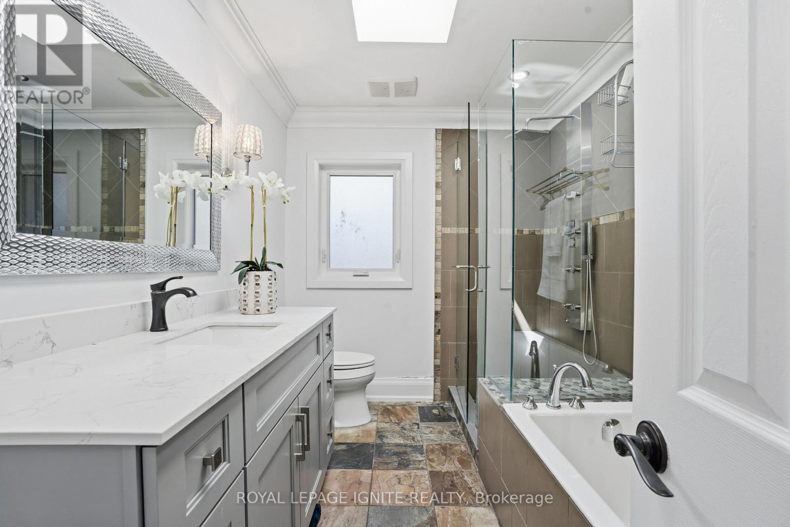 930 Old Derry Road, Mississauga, Ontario  L5W 1A1 - Photo 30 - W12932564