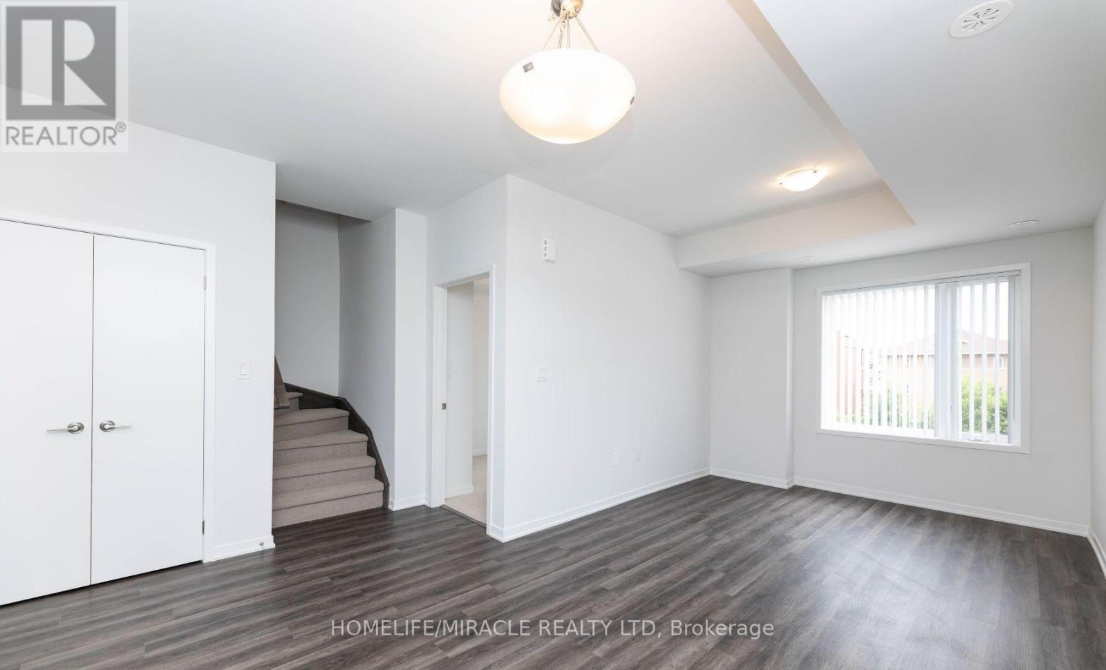 166 - 20 Lloyd Jane Lane, Toronto, Ontario  M8V 0J5 - Photo 11 - W12932586