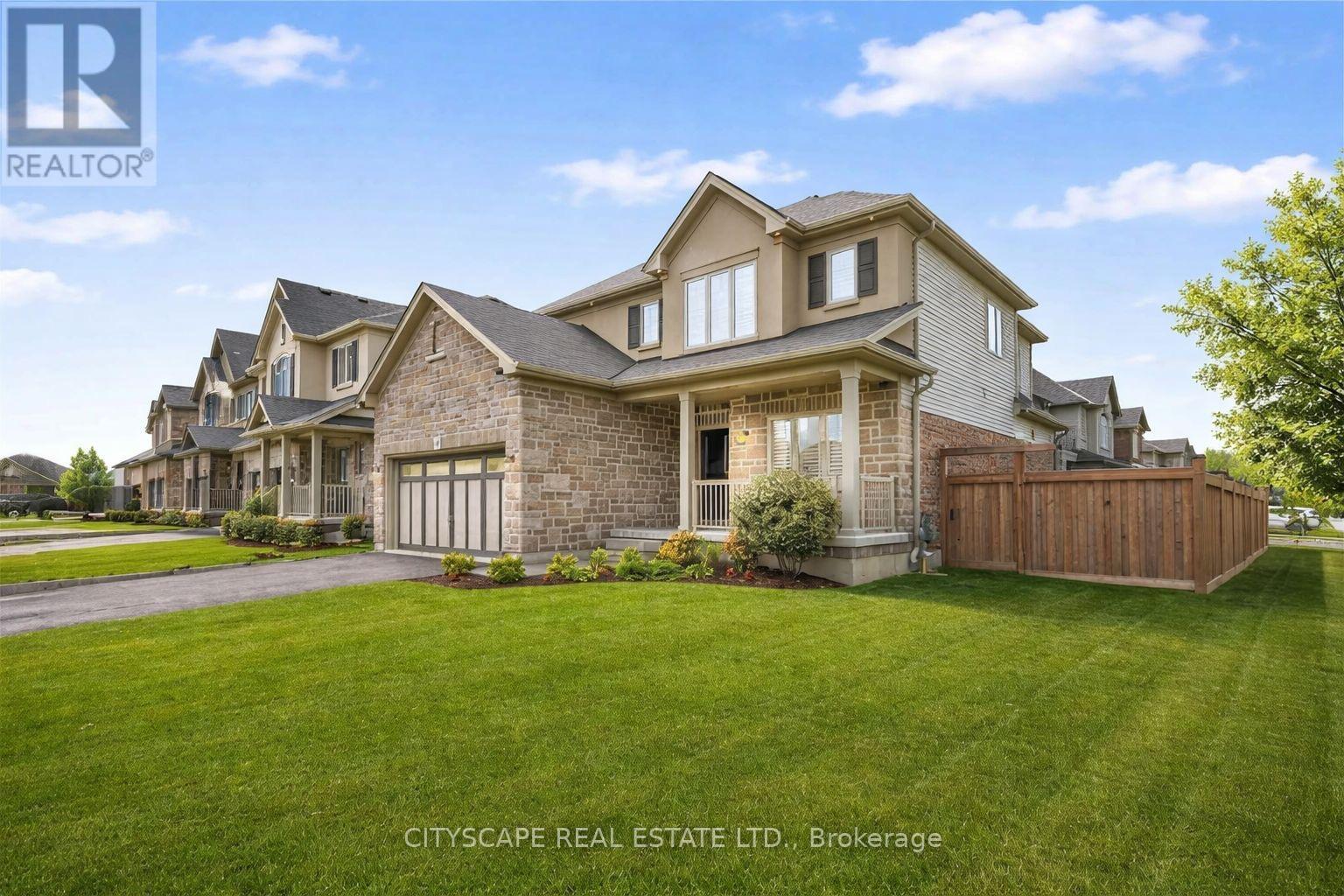 40 BLUE RIBBON WAY, Hamilton, Ontario